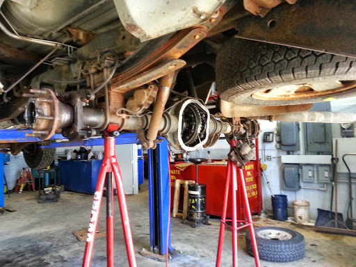 Auto Repair Shop «Middleton Transmission & Auto Repair», reviews and photos, 14 Lonergan Rd, Middleton, MA 01949, USA
