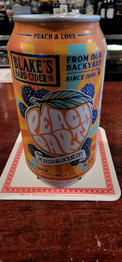 Gastropub «Ye Olde Durty Bird», reviews and photos, 2 S St Clair St, Toledo, OH 43604, USA