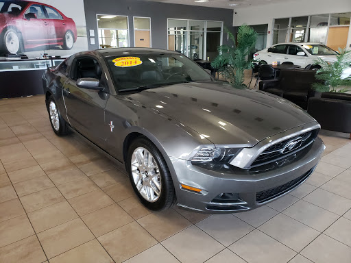 Used Car Dealer «American Car Center», reviews and photos, 8350 Park Blvd N, Seminole, FL 33777, USA