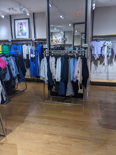 Clothing Store «Express», reviews and photos, 3251 20th Ave, San Francisco, CA 94132, USA