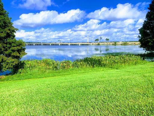 Lake Underhill Park, 4355 Lake Underhill Rd, Orlando, FL 32803