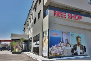 Travel Free Shop image