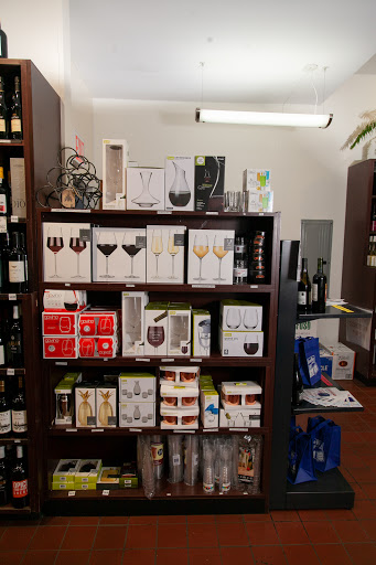 Wine Store «SquareWine & Spirits», reviews and photos, 24-20 Jackson Ave, Long Island City, NY 11101, USA