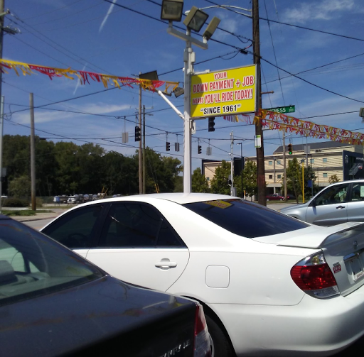 Used Car Dealer «Ohio Motors Inc», reviews and photos, 3700 Kellogg Ave, Cincinnati, OH 45226, USA