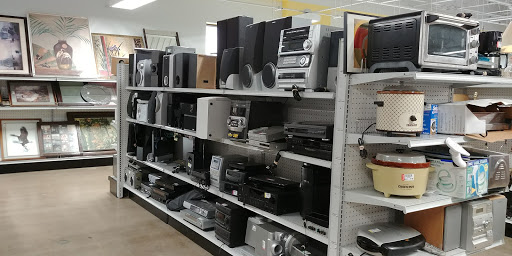 Thrift Store «Westminster Goodwill Retail Store and Donation Center», reviews and photos, 200 Baltimore Blvd, Westminster, MD 21157, USA