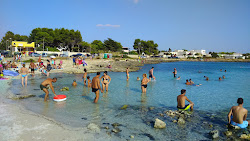 Spiaggia di Torre Squillace'in fotoğrafı biraz temiz temizlik seviyesi ile