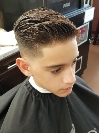 Barber Shop «J J Barber Shop», reviews and photos, 5905 W Bell Rd # 3, Glendale, AZ 85308, USA