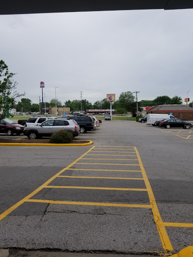 Grocery Store «Schnucks», reviews and photos, 1615 Camp Jackson Rd, Cahokia, IL 62206, USA