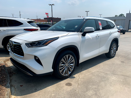 Toyota Dealer «Pitts Toyota», reviews and photos, 210 N Jefferson St, Dublin, GA 31021, USA