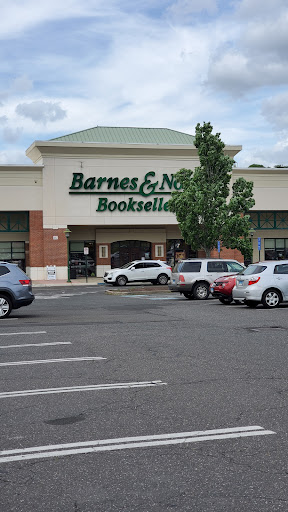 Book Store «Barnes & Noble», reviews and photos, 270 Buckland Hills Dr #1024, Manchester, CT 06040, USA