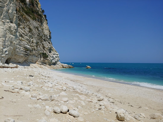 Forni Beach