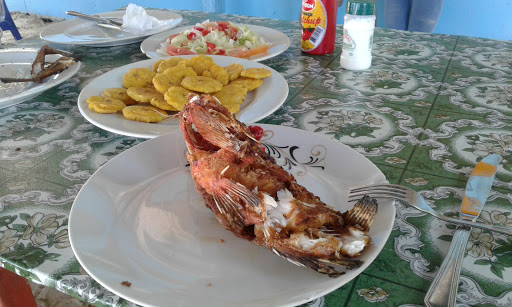 Restaurante Playa Macao Paola Pamela Y Victor