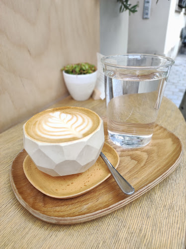 Opinii despre 4minutes cafe în Budapest - Kávézó