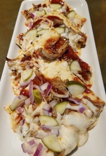 Sports Bar «Brass Rail Sports Bar, Restaurant & Pool Hall», reviews and photos, 4940 NE 81st St, Kansas City, MO 64119, USA