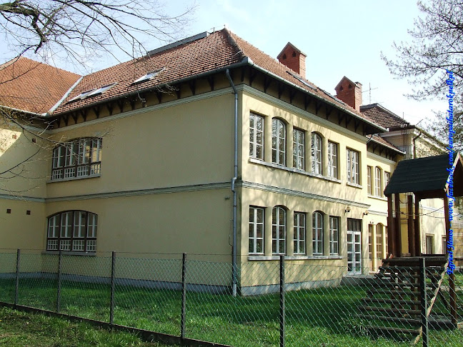Wenckheim kastély (iskola) - Doboz