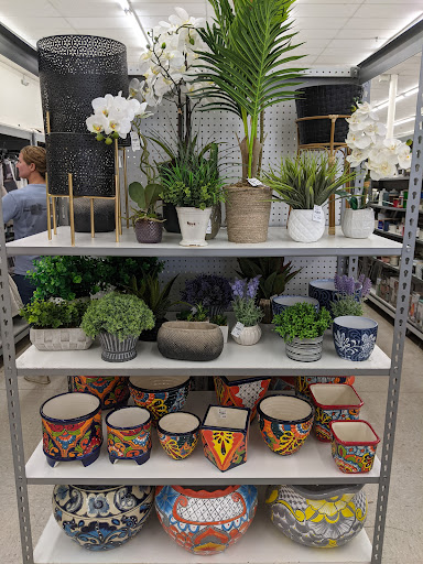 Home Goods Store «Tuesday Morning», reviews and photos, 3114 Ross Clark Cir, Dothan, AL 36303, USA