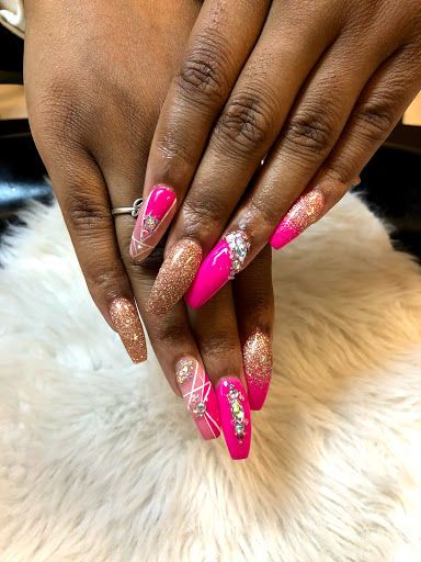 Nail Salon «Bella Vita Boutique Salon», reviews and photos, 3370 Lawrenceville-Suwanee Rd #122, Suwanee, GA 30024, USA