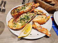 Plats et boissons du Restaurant de fruits de mer CHEZ ANTONIN - Écailler aux Halles de Lyon Paul Bocuse - n°17