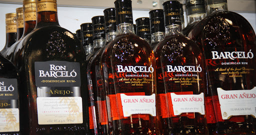 Liquor Store «Five Towns Wines & Liquors Inc», reviews and photos, 601 Burnside Ave, Inwood, NY 11096, USA