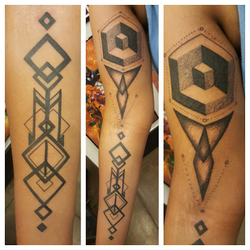 Explore tangled tattoo ideas, creative tattoo ideas in Saint Petersburg, available at Edens Apple Tattoos and Piercings