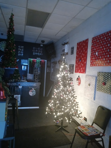 Tattoo Shop «Black Label Custom Tattooing LLC», reviews and photos, 544 E Apple Ave, Muskegon, MI 49442, USA