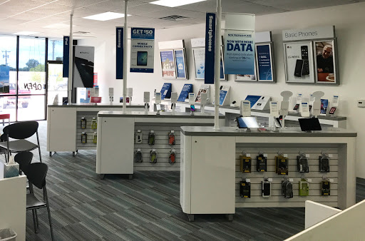 Telephone Company «U.S. Cellular Authorized Agent - Cellular Connect», reviews and photos, 526 1st Ave, Perry, IA 50220, USA