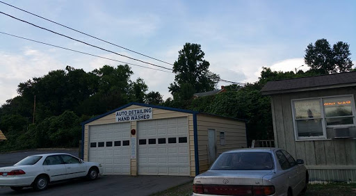 Golden Carwash & Tire Service & Upholstery Works en Morganton