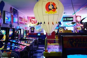 Oasis Arcade LLC image