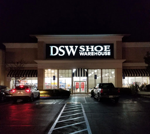 Shoe Store «DSW Designer Shoe Warehouse», reviews and photos, 17502 Hawthorne Blvd, Torrance, CA 90504, USA