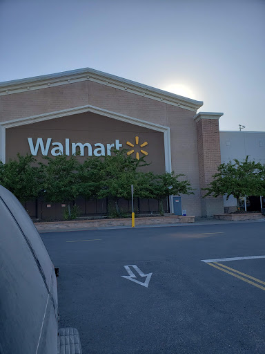 Department Store «Walmart Supercenter», reviews and photos, 6365 Stagecoach Dr, West Des Moines, IA 50266, USA