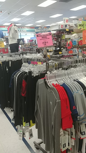 Sporting Goods Store «Big 5 Sporting Goods», reviews and photos, 7111 Eastern Ave, Bell Gardens, CA 90201, USA