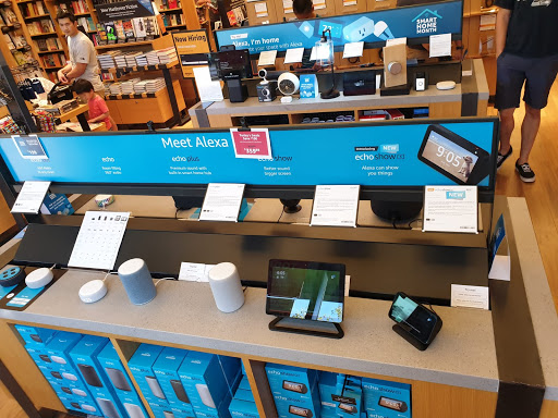 Book Store «Amazon Books», reviews and photos, 4545 La Jolla Village Dr, San Diego, CA 92122, USA