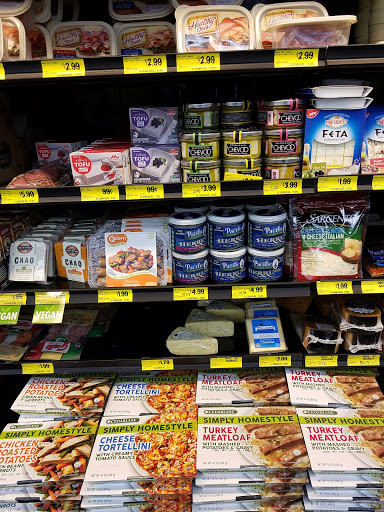 Grocery Store «Grocery Outlet Bargain Market», reviews and photos, 9451 Silverdale Way NW, Silverdale, WA 98383, USA