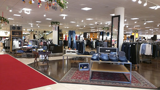 Department Store «Nordstrom Partridge Creek», reviews and photos, 17310 Hall Rd, Charter Twp of Clinton, MI 48038, USA