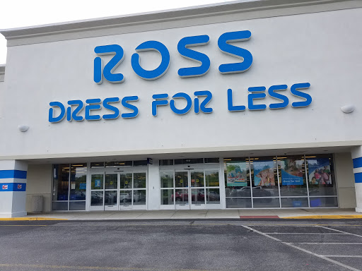 Clothing Store «Ross Dress for Less», reviews and photos, 523 S MacDade Blvd, Holmes, PA 19043, USA