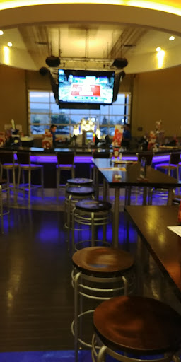 Restaurant «Main Event Entertainment», reviews and photos, 24401 Katy Fwy, Katy, TX 77493, USA