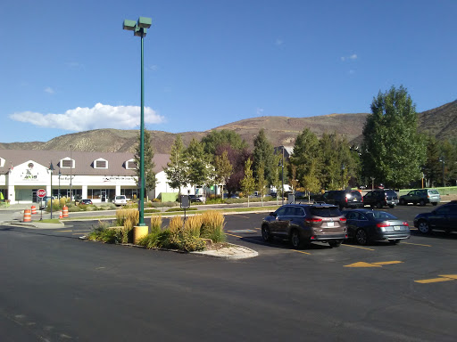 Ski Shop «Sun & Ski», reviews and photos, 220 Beaver Creek Pl, Avon, CO 81620, USA