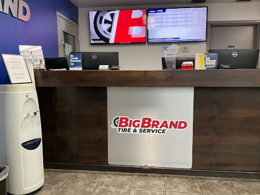 Auto Repair Shop «C & R Tire - Tatum», reviews and photos, 17225 N Tatum Blvd, Phoenix, AZ 85032, USA