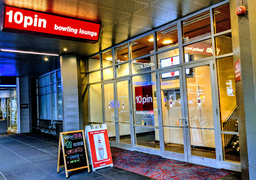 Bowling Alley «10Pin Bowling Lounge», reviews and photos, 330 N State St, Chicago, IL 60654, USA