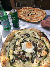 Plats et boissons du Pizzeria Lechem Chamaym à Nice - n°9