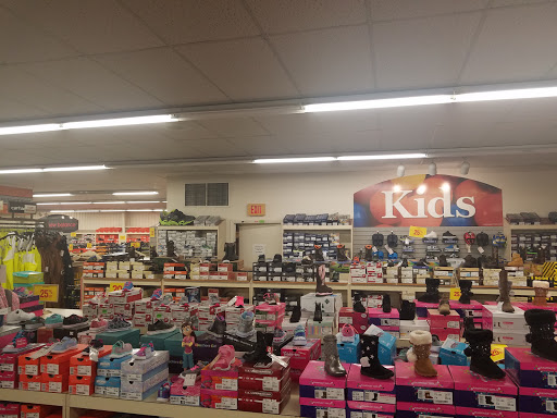 Shoe Store «Super Shoes», reviews and photos, 2929 Lycoming Mall Dr, Muncy, PA 17756, USA