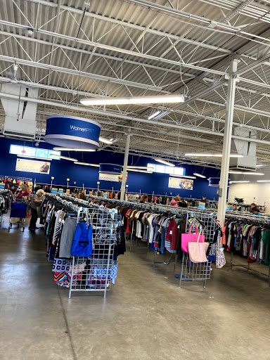 Thrift Store «Goodwill Industries of Greater Cleveland & East Central Ohio», reviews and photos, 16160 Pearl Rd, Strongsville, OH 44136, USA