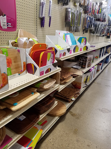 Home Goods Store «At Home», reviews and photos, 1325 N Meacham Rd, Schaumburg, IL 60173, USA