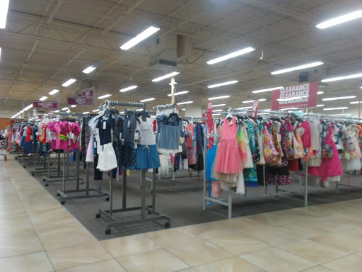 Clothing Store «Burlington Coat Factory», reviews and photos, 6900 Chestnut St, Gilroy, CA 95020, USA