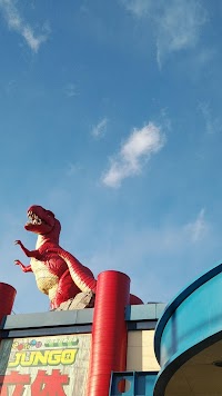 ３Ｄ迷路恐竜館