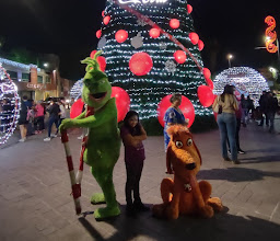 Triumphal Arch of the Causeway of the Heroes photo