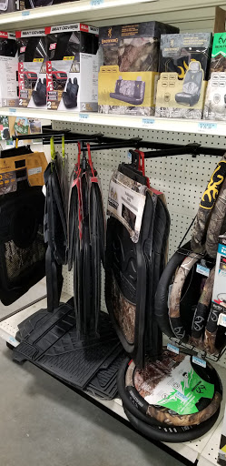 Home Improvement Store «Tractor Supply Co.», reviews and photos, 1714 N Main St, Shelbyville, TN 37160, USA