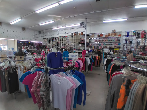 Clothing Store «Gen X Clothing», reviews and photos, 2090 Olympic St, Springfield, OR 97477, USA