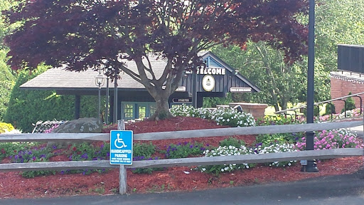 Golf Course «Tunxis Country Club», reviews and photos, 87 Town Farm Rd, Farmington, CT 06032, USA