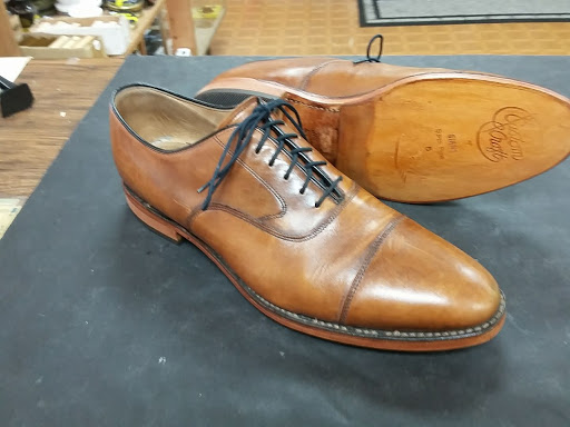 Shoe Store «Shoemakers Outlet», reviews and photos, 257 W Main St, Ravenna, OH 44266, USA